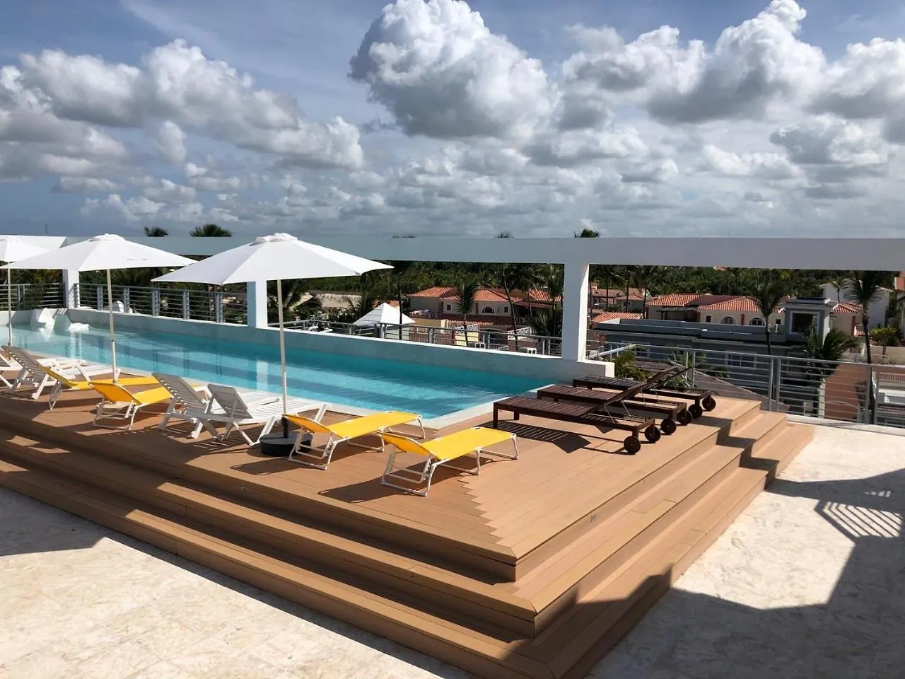 ***** Hotel Vacation Suites With Rooftop Pool, Beach Club, Spa, Restaurants - Playa Los Corales Punta Cana Dominican Republic