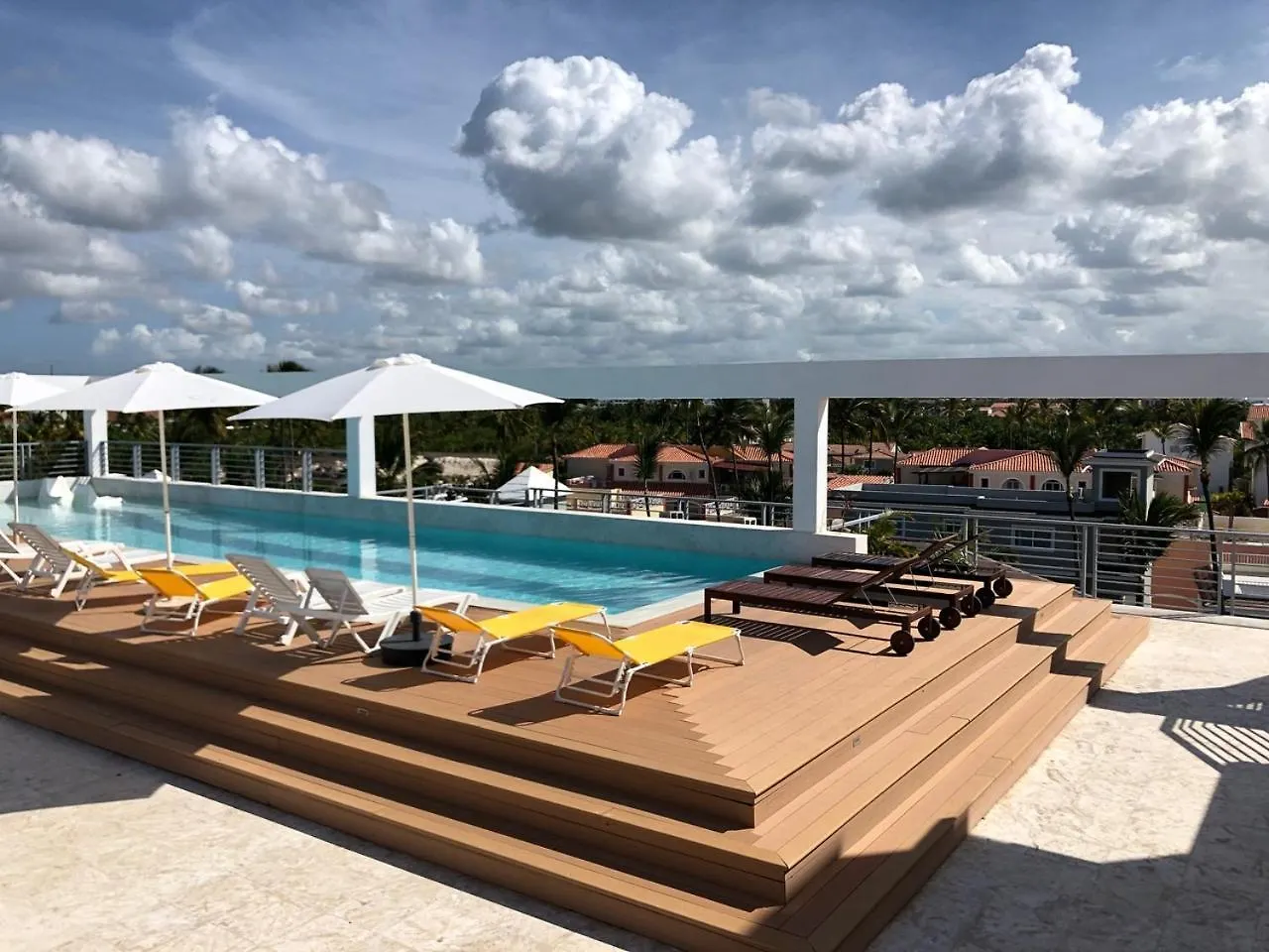 Vacation Suites With Rooftop Pool, Beach Club, Spa, Restaurants - Playa Los Corales Punta Cana Hotel