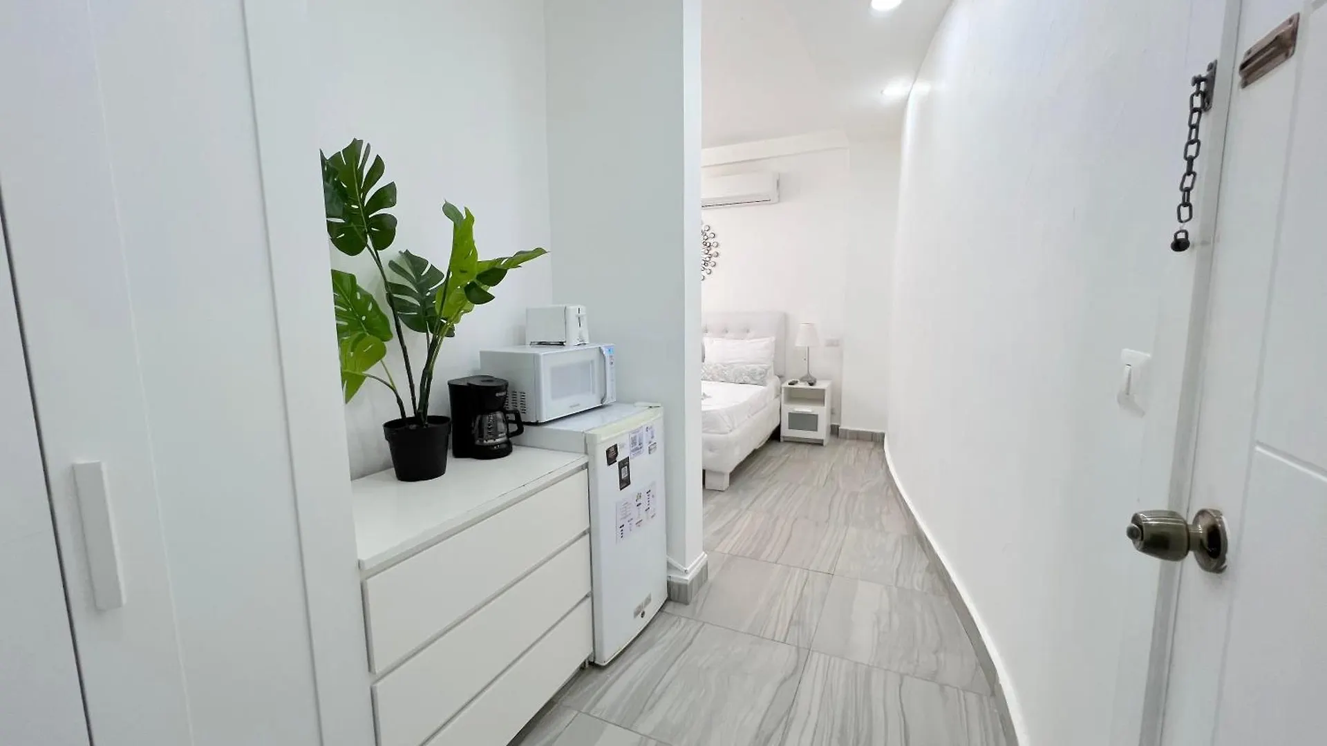 Vacation Suites With Rooftop Pool, Beach Club, Spa, Restaurants - Playa Los Corales Punta Cana