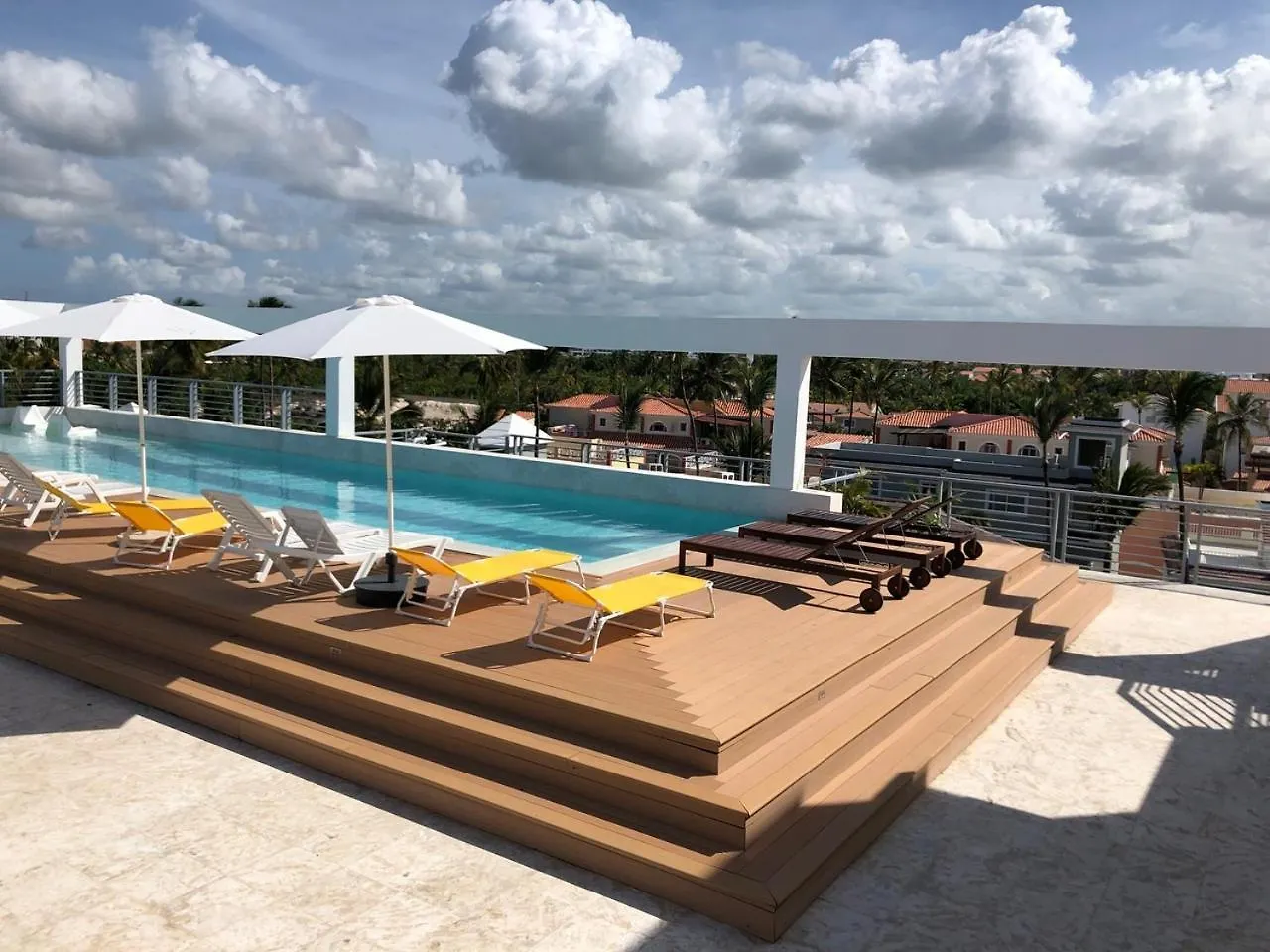***** Hotel Vacation Suites With Rooftop Pool, Beach Club, Spa, Restaurants - Playa Los Corales Punta Cana Dominican Republic