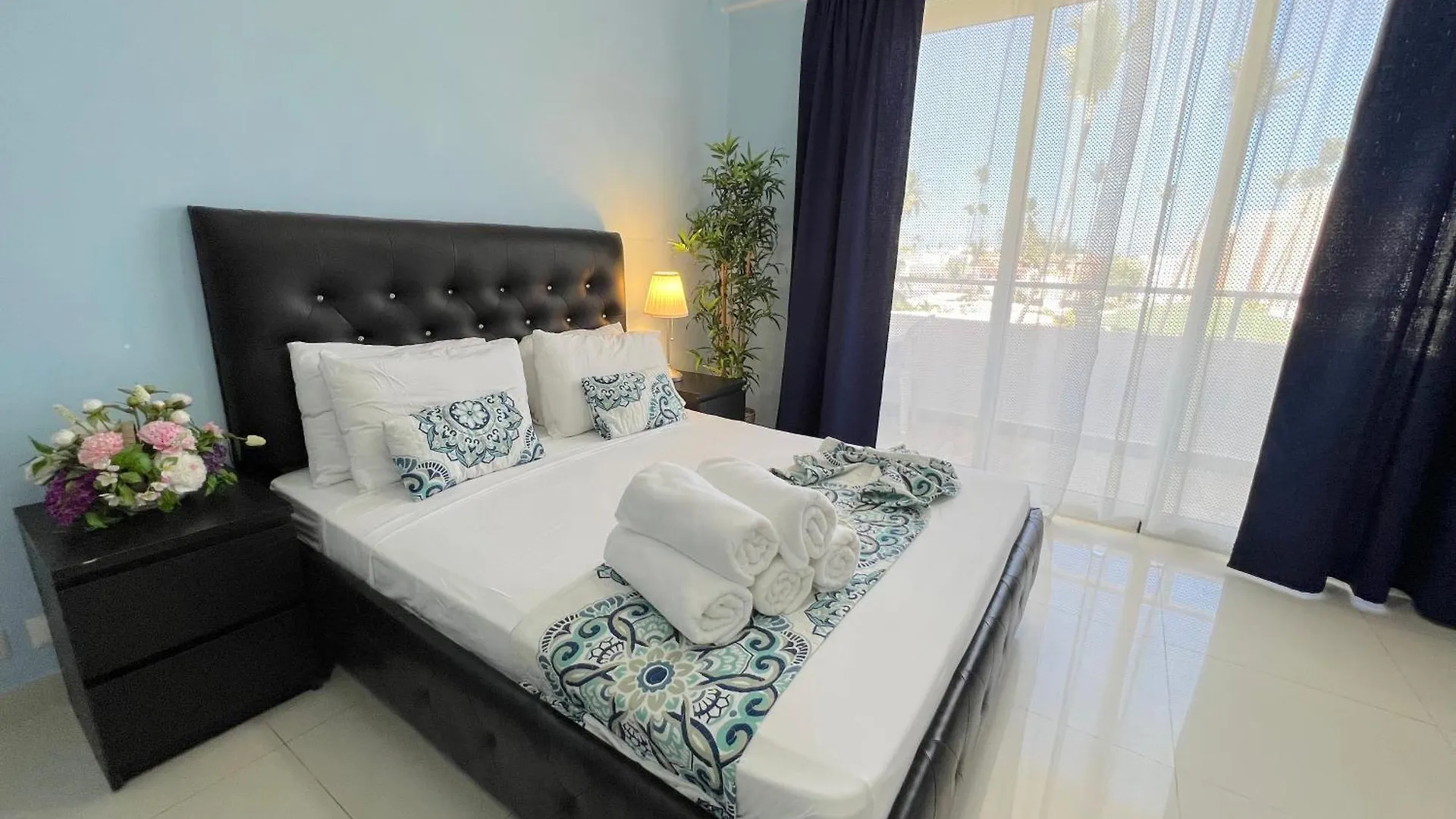Vacation Suites With Rooftop Pool, Beach Club, Spa, Restaurants - Playa Los Corales Punta Cana