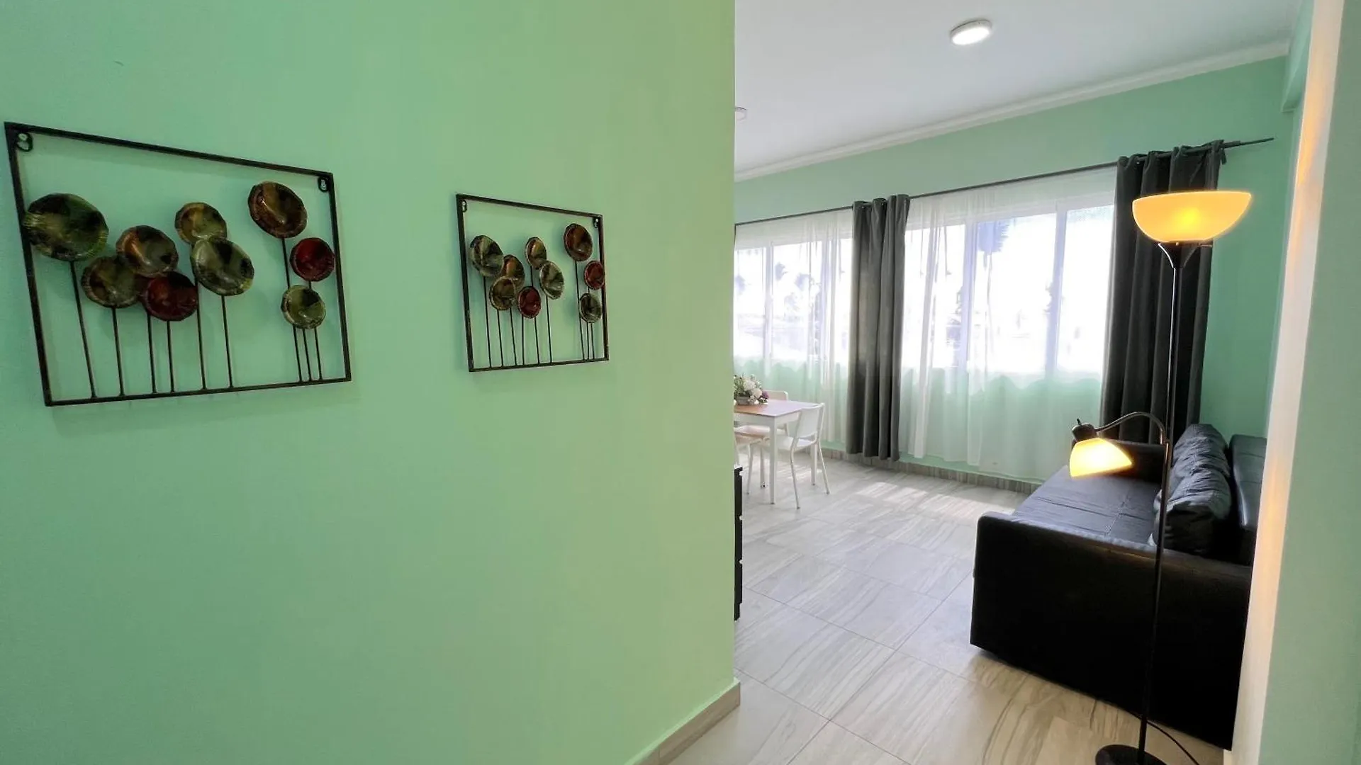 Vacation Suites With Rooftop Pool, Beach Club, Spa, Restaurants - Playa Los Corales Punta Cana